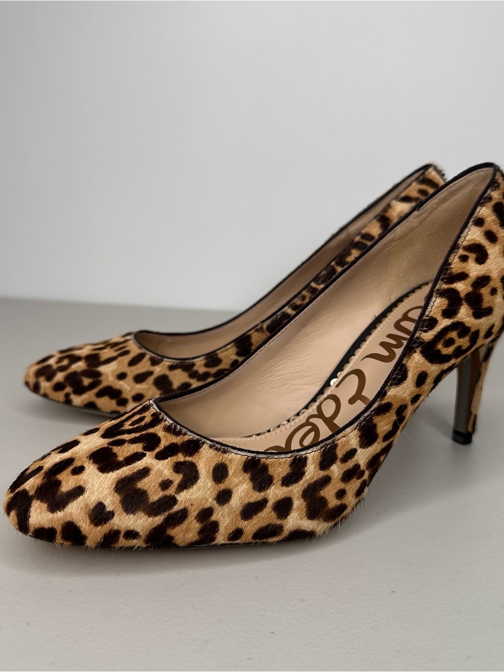 Sam Edelman Leopard Cow Hair Pumps Size 7.5 Pointed Toe